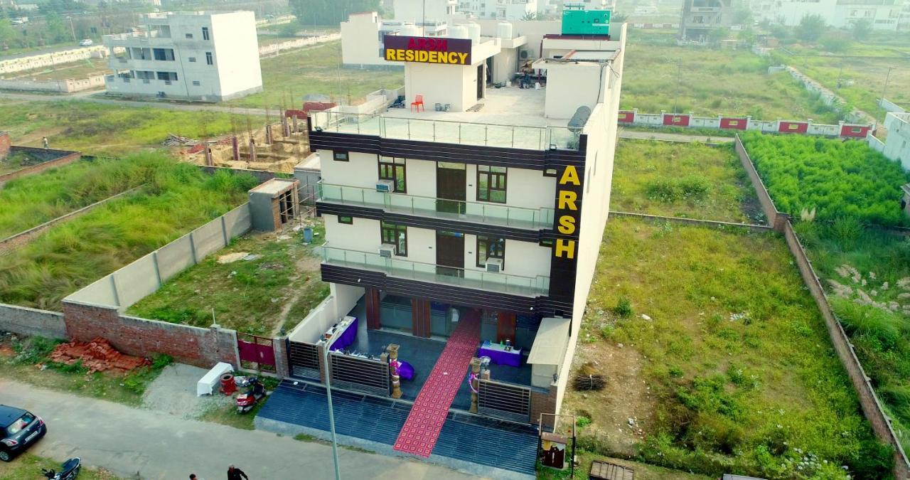 勒克瑙 Arsh Residency酒店 外观 照片